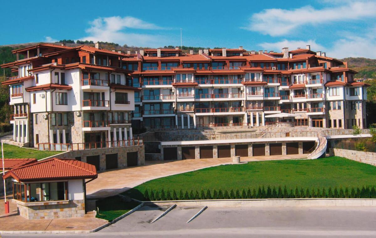 Апартамент За Гости Влади В Комплекс Garden Palace Balchik Exterior foto