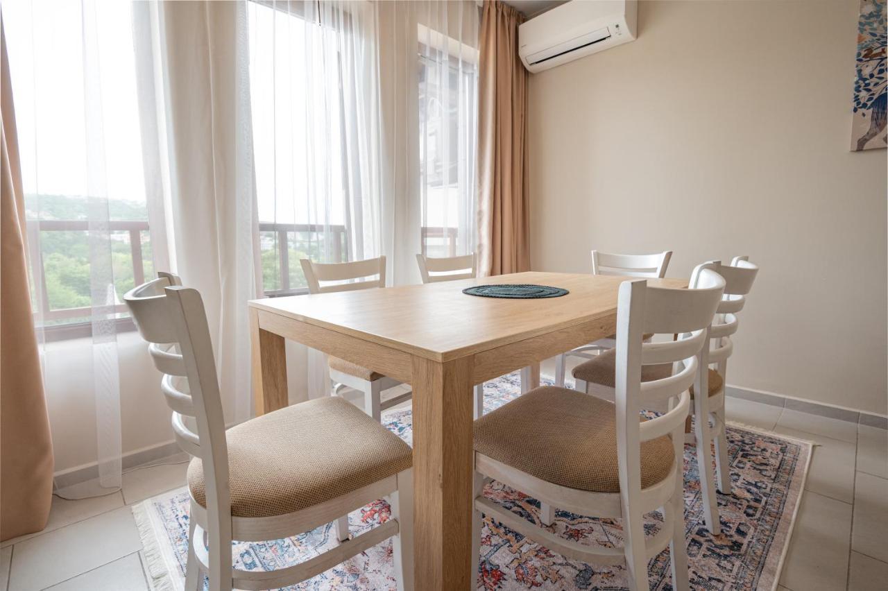 Апартамент За Гости Влади В Комплекс Garden Palace Balchik Exterior foto